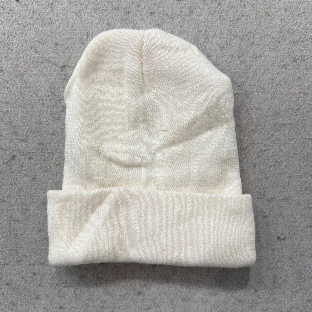 Vintage Y2K 2000's Women's Cream Knit Embroidered Beanie